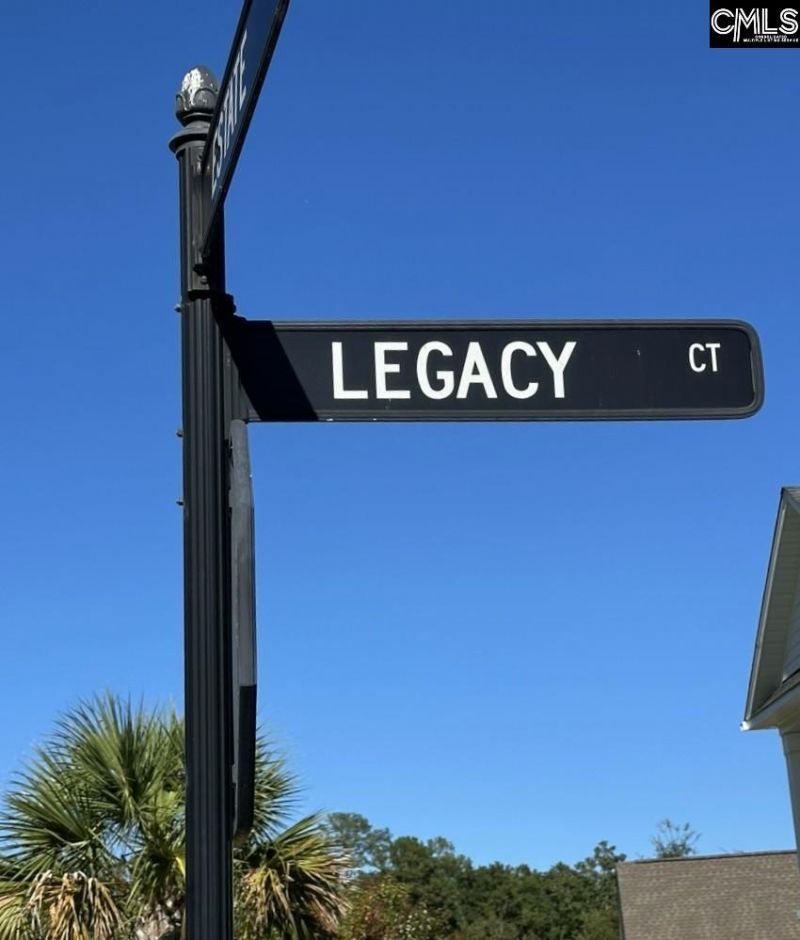 10 Legacy Court  Photo 4