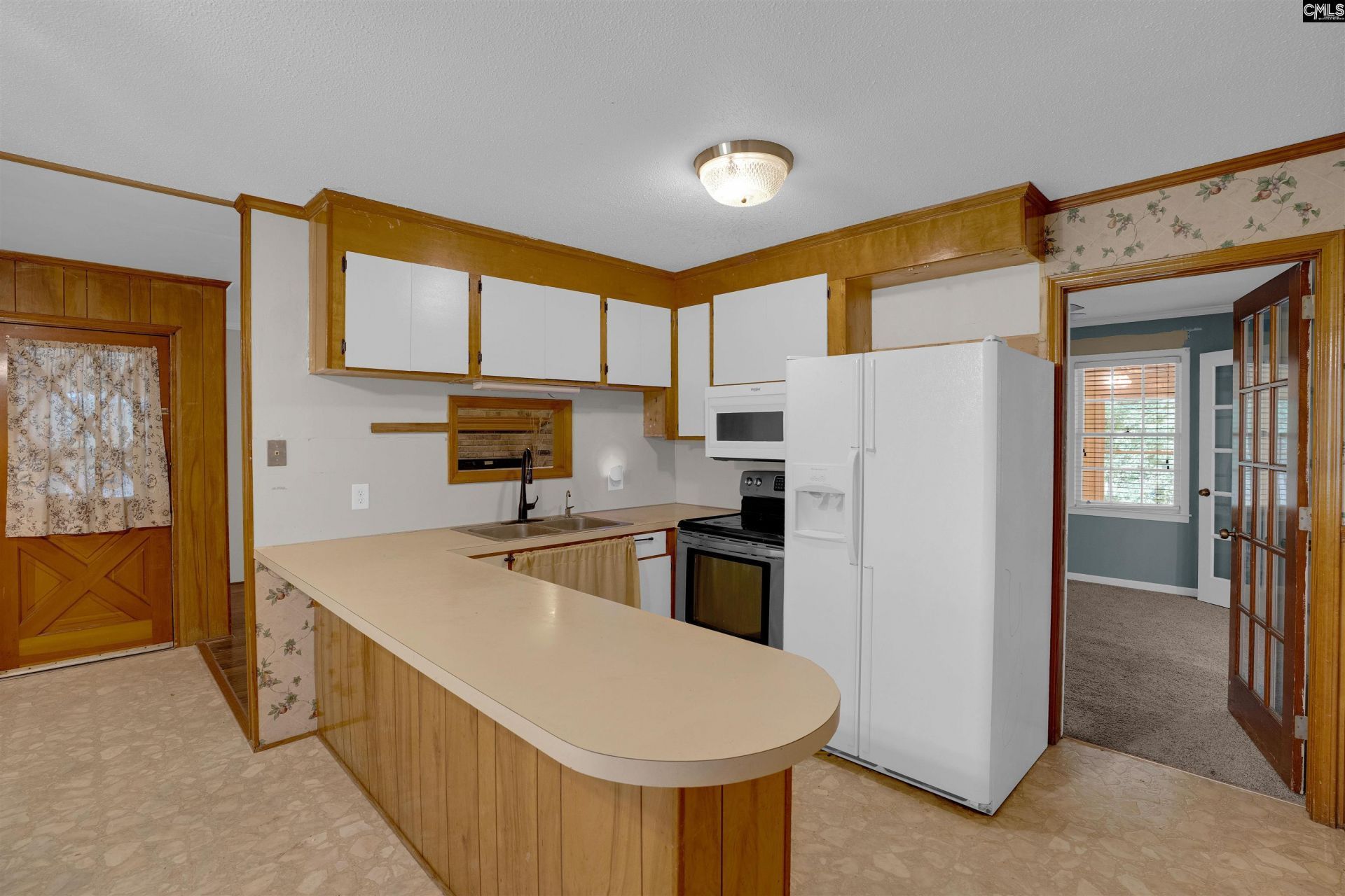 248 Killian Road  Photo 44