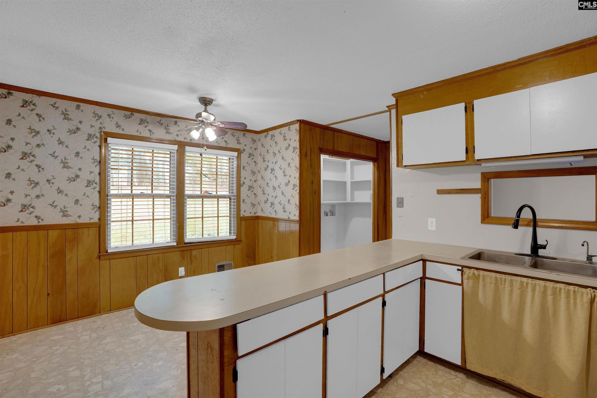248 Killian Road  Photo 45