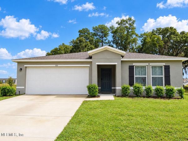 105 SIESTA Circle, Welaka, FL 32193