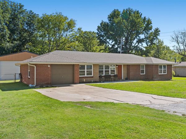 1600 Prairie Heights, Bartlesville, OK 74006
