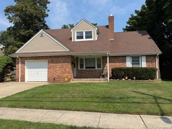 187 E 11th Street, Unit B, Huntington Station, NY 11746