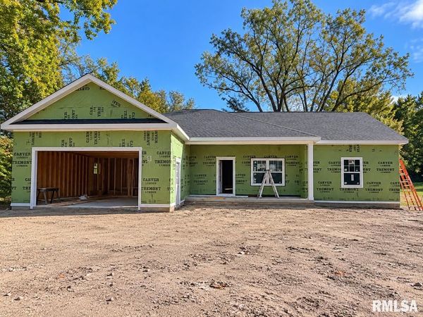 10014 N GARDEN Lane, Peoria, IL 61615