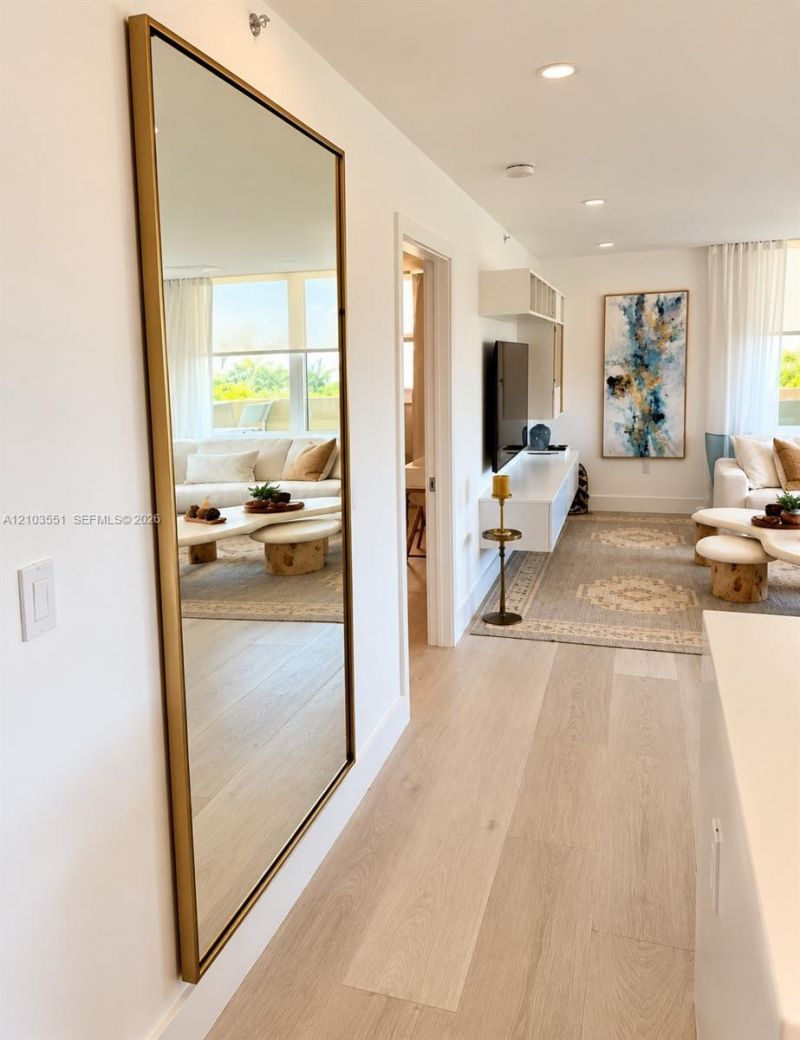 90 Alton Rd, Unit 511, Miami Beach, FL 33139 Photo