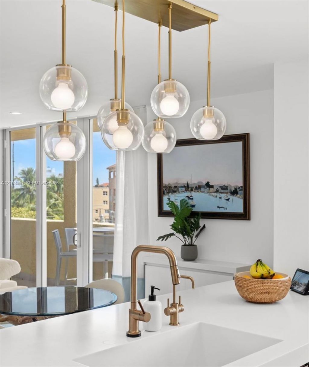 90 Alton Rd, Unit 511, Miami Beach, FL 33139 Photo