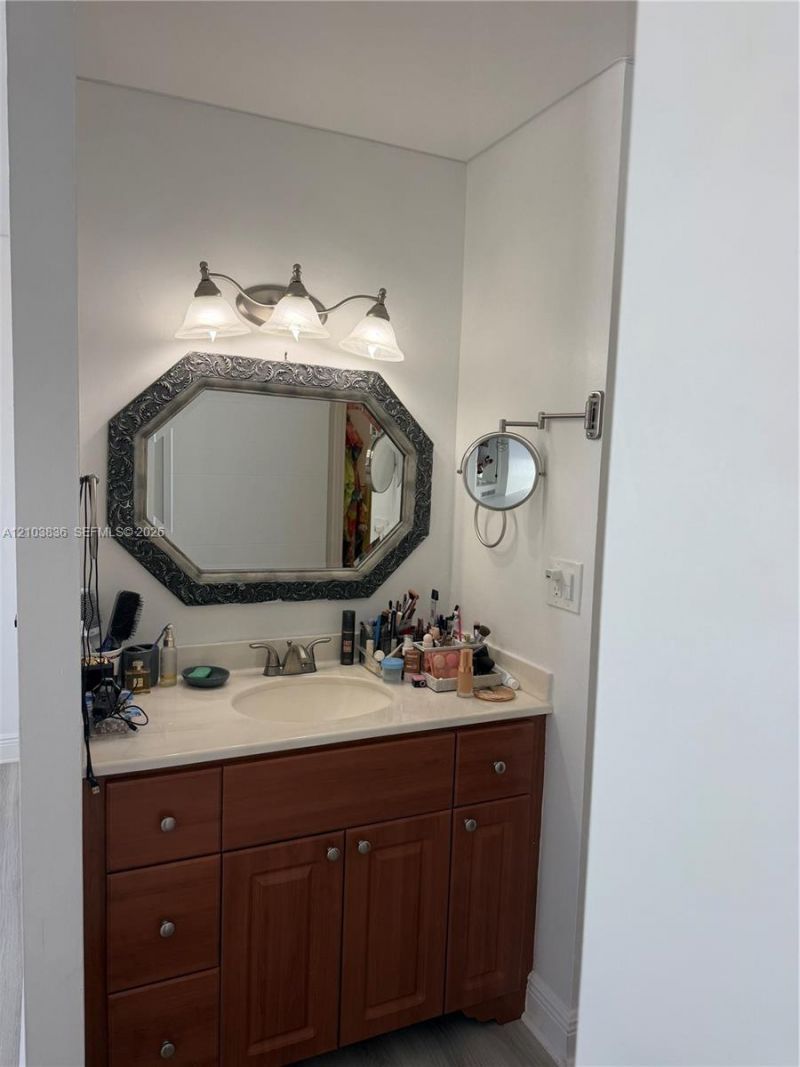 3161 S Ocean Dr, Unit 1201, Hallandale Beach, FL 33009 Photo