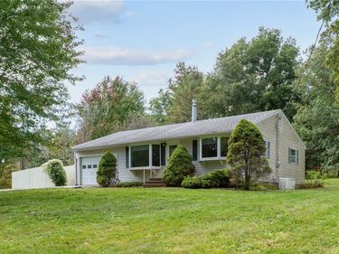 4632 S Holley Road, Holley, NY 14470