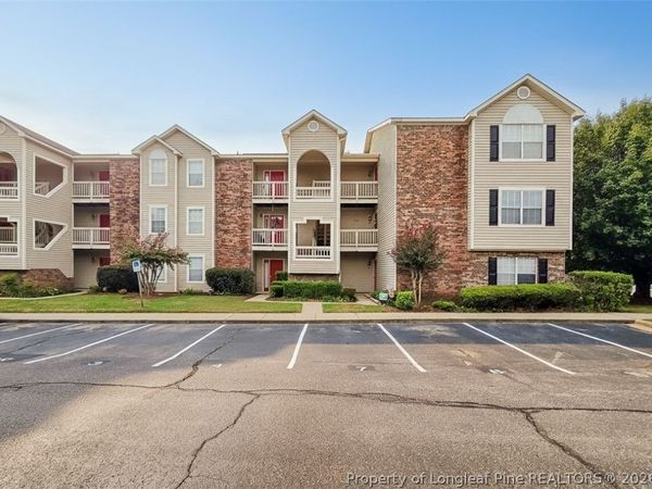 2705 Preston Woods Lane, Unit 4, Fayetteville, NC 28304