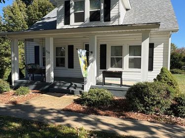 208 Prospect Road, Hurt, VA 24563
