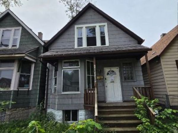 225 W 112th Street , Chicago, IL 60628