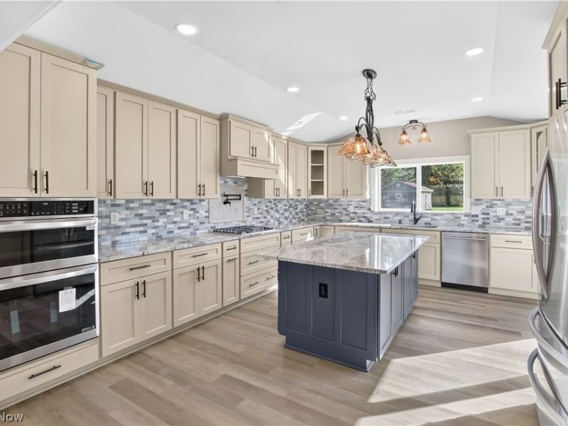 7206 Crocker Road, Valley City, OH 44280 Photo 3