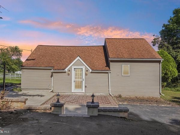 2362 BERGEY ROAD, HARLEYSVILLE, PA 19438