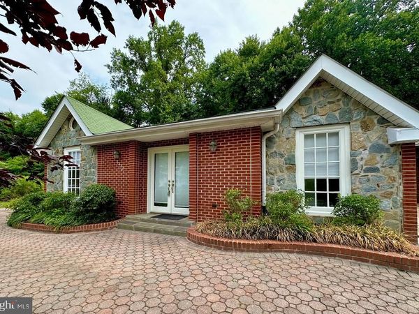 6312 OLD DOMINION DRIVE , MCLEAN, VA 22101