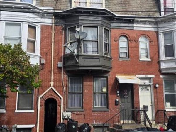 349 E KING STREET , YORK, PA 17403