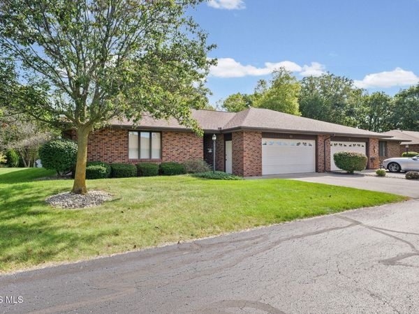 42 La Plas Drive , Findlay, OH 45840