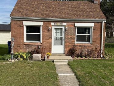 3217 6th Street, Monroe, MI 48162