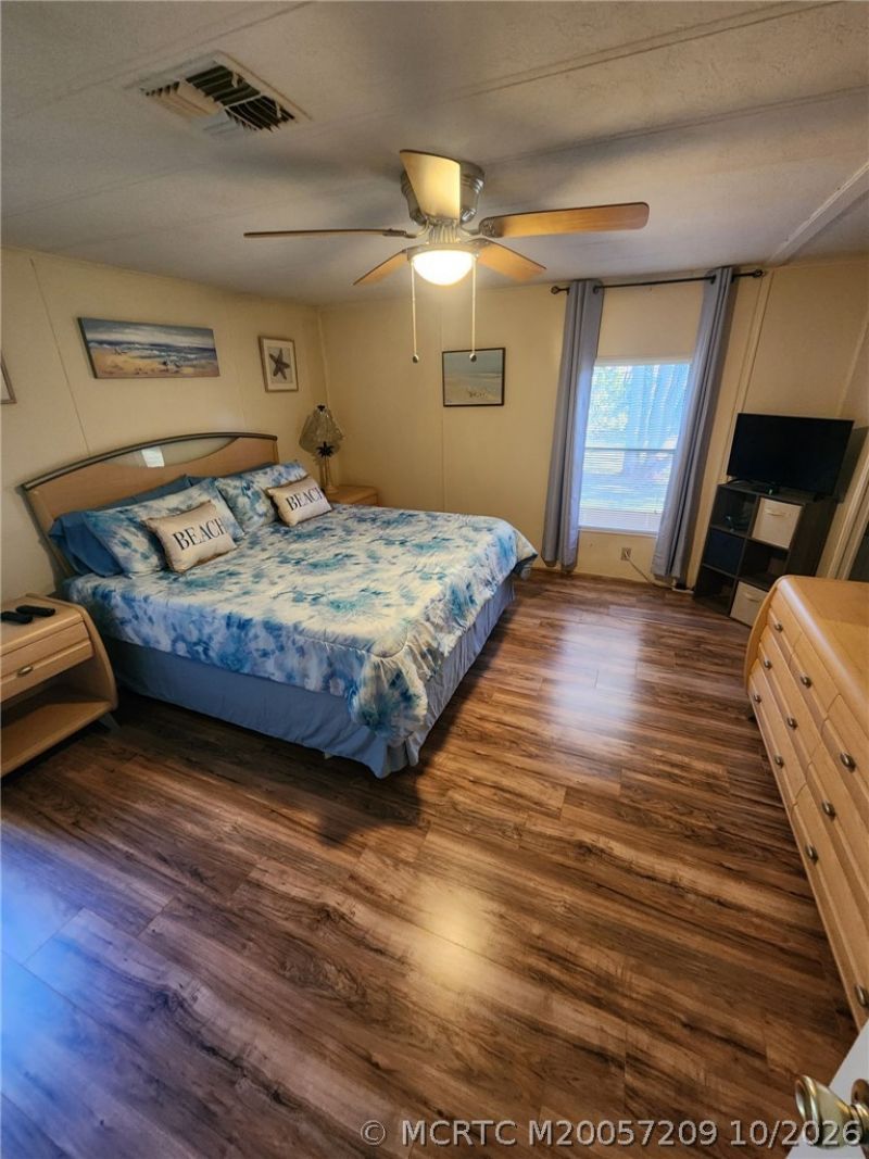7937 SE Continental Drive , Hobe Sound, FL 33455 Photo