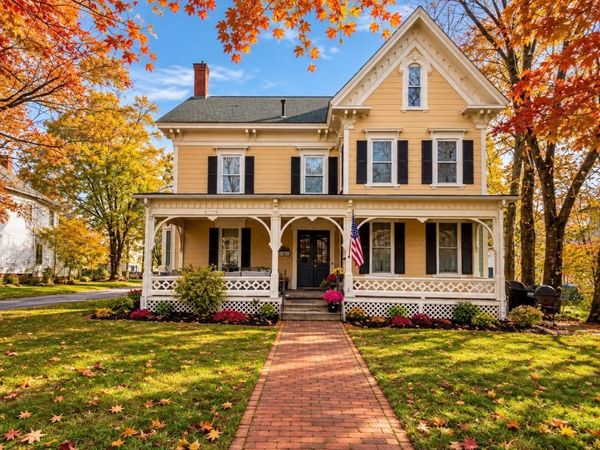 106 Walnut St, Unit 2, Clinton, MA 01510