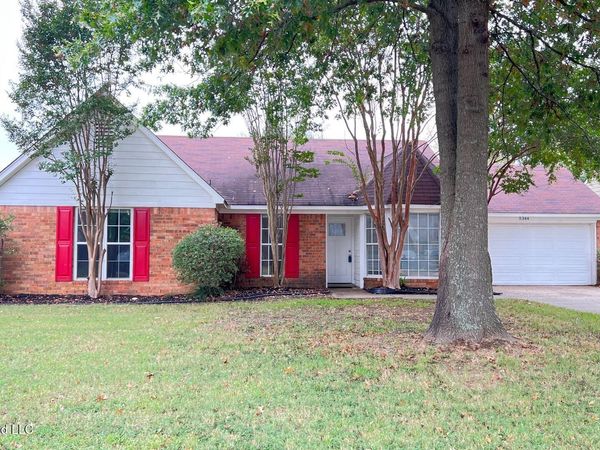 5344 Woodchase Drive, Southaven, MS 38671