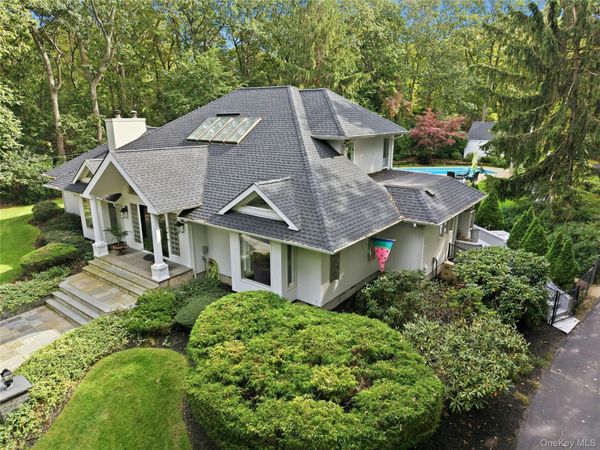 52 W Meadow Road, Setauket, NY 11733
