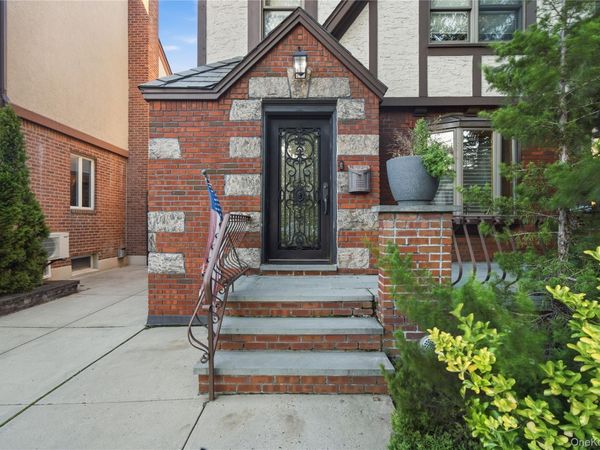 60-39 69th Lane , Maspeth, NY 11378