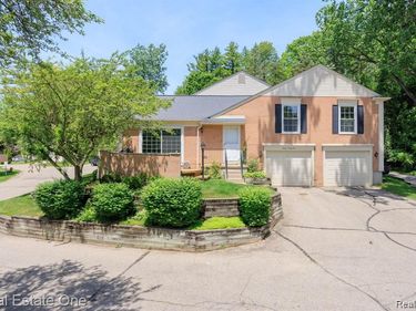1534 Hidden Valley Lane, Rochester Hills, Mi 48306