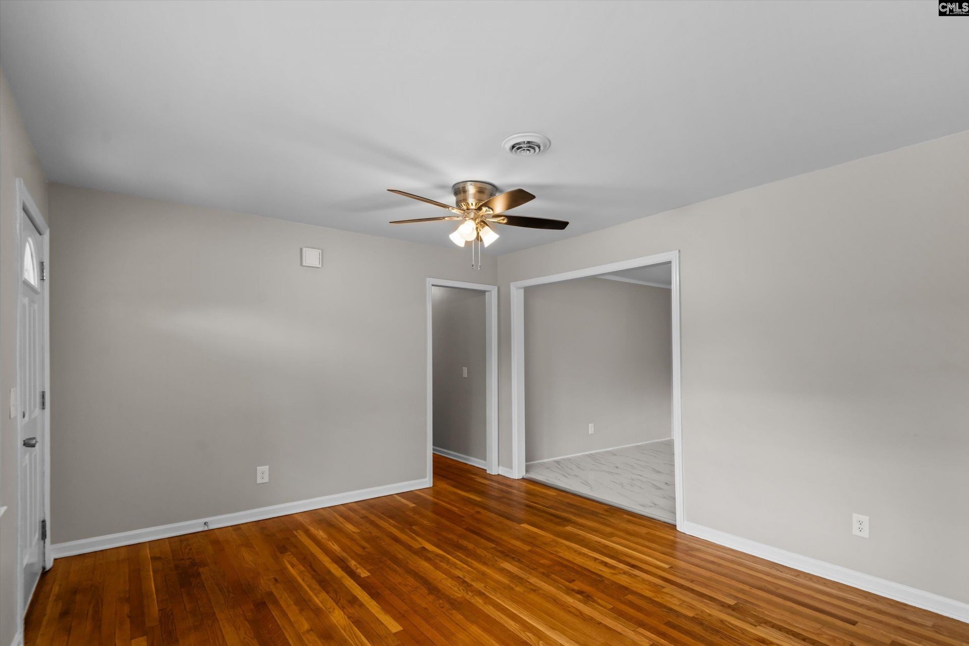 308 Westbridge Road  Photo 7
