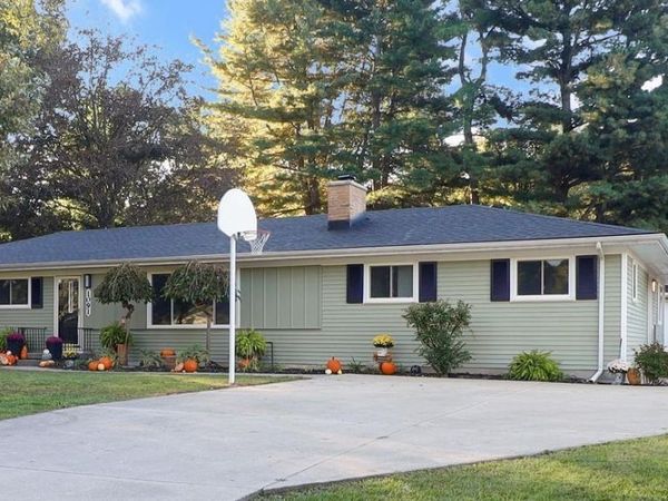 1091 Birchwood Drive, Temperance, MI 48182