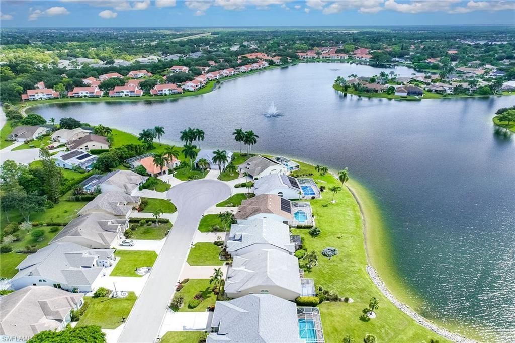 6635 Vancouver Ln , Naples, FL 34104 Photo