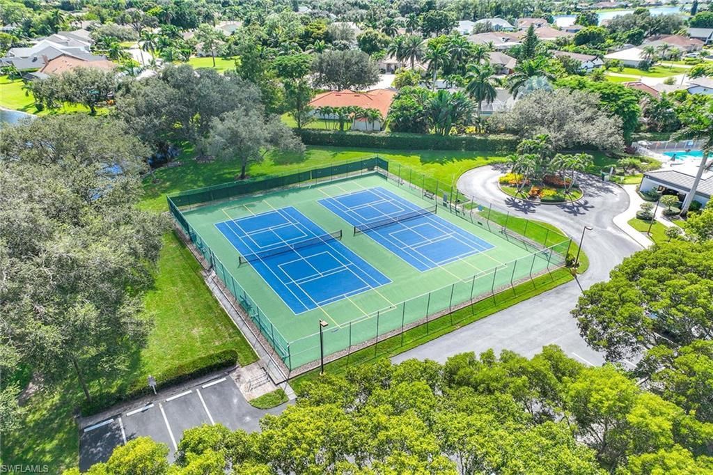6635 Vancouver Ln , Naples, FL 34104 Photo