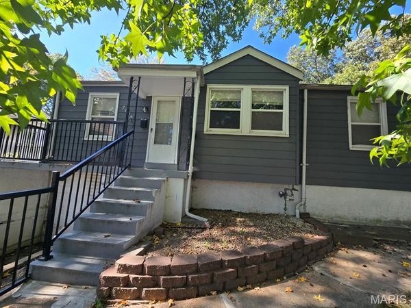 7008 Paisley Drive , Flordell Hills, MO 63136