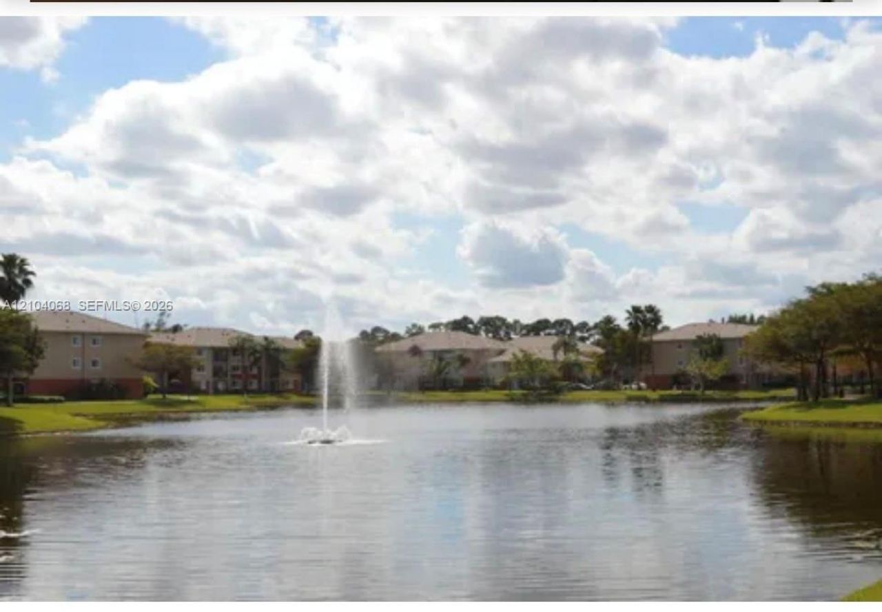 4183 N Haverhill Rd, Unit 703, West Palm Beach, FL 33417 Photo