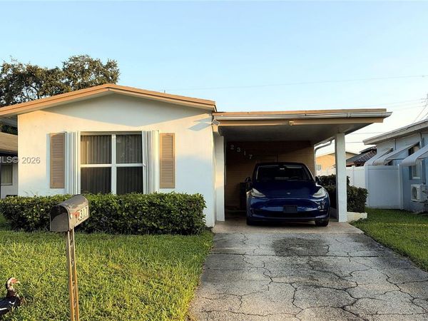 2317 Hope St , Hollywood, FL 33020