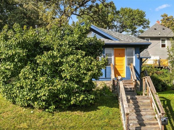 2709 Linden Street, Des Moines, IA 50312