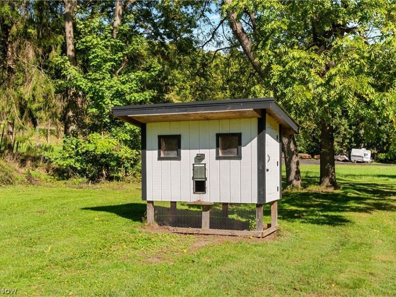 7635 N 2nd Avenue, Clinton, OH 44216 Photo 2