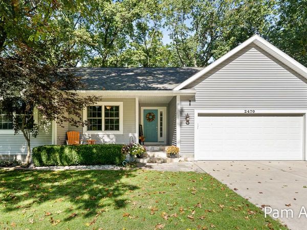 2470 Hiawatha Trail, Muskegon, MI 49445