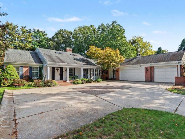 4319 Bronson Boulevard, Kalamazoo, MI 49008