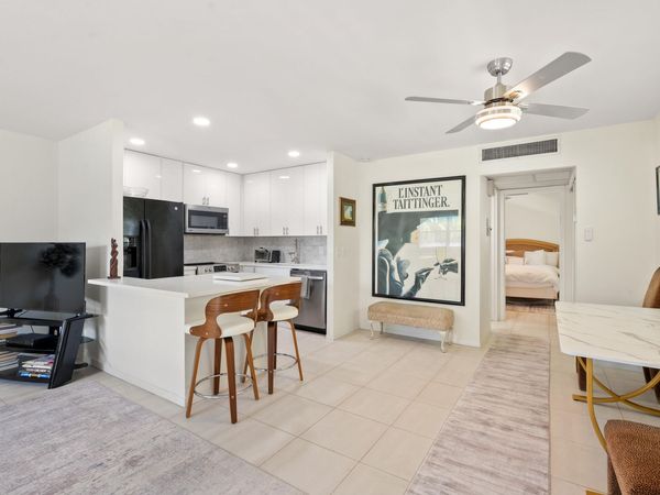 27 WATERFORD B Way, Delray Beach, FL 33446