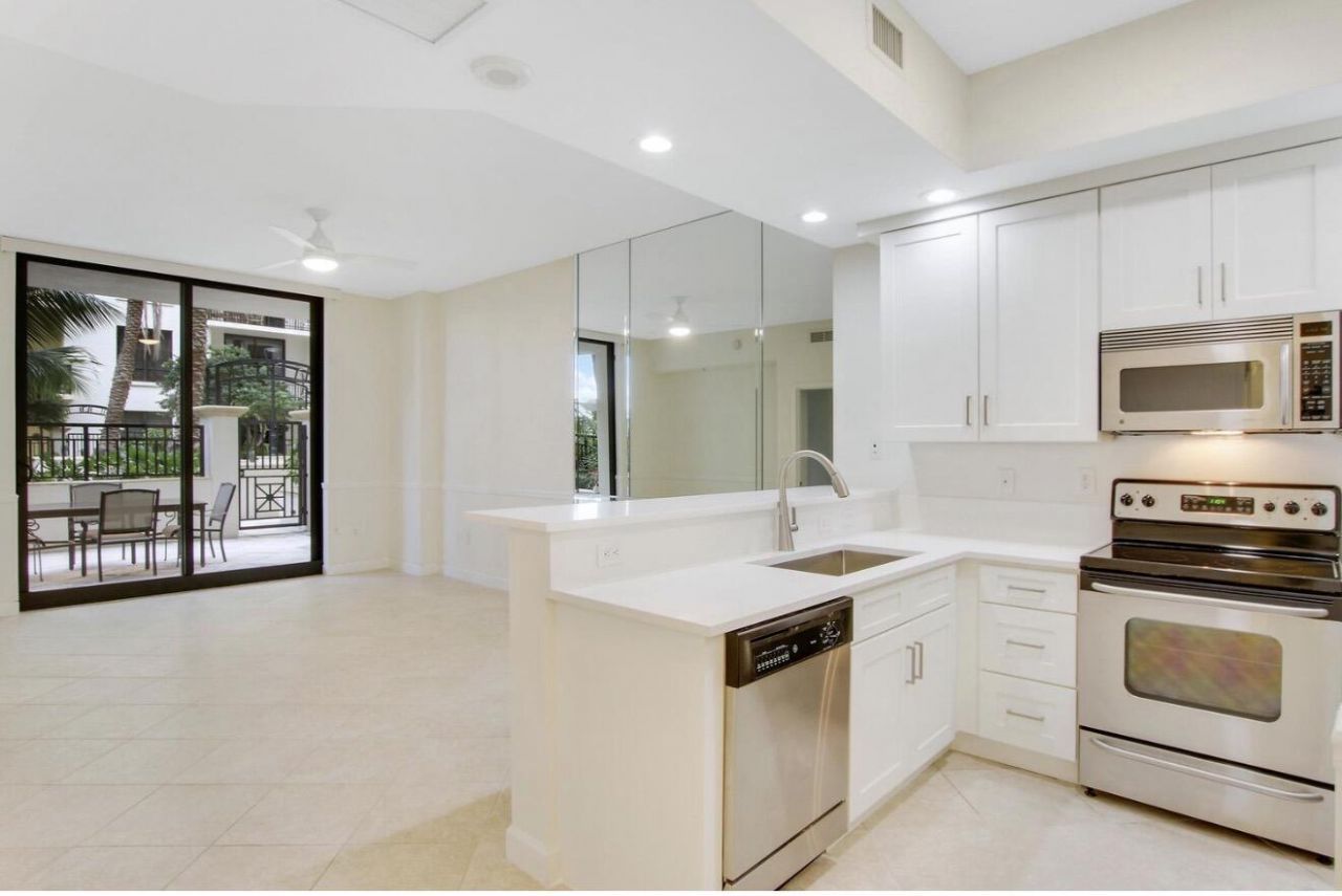 801 S Olive Avenue, Unit 723, West Palm Beach, FL 33401 Photo