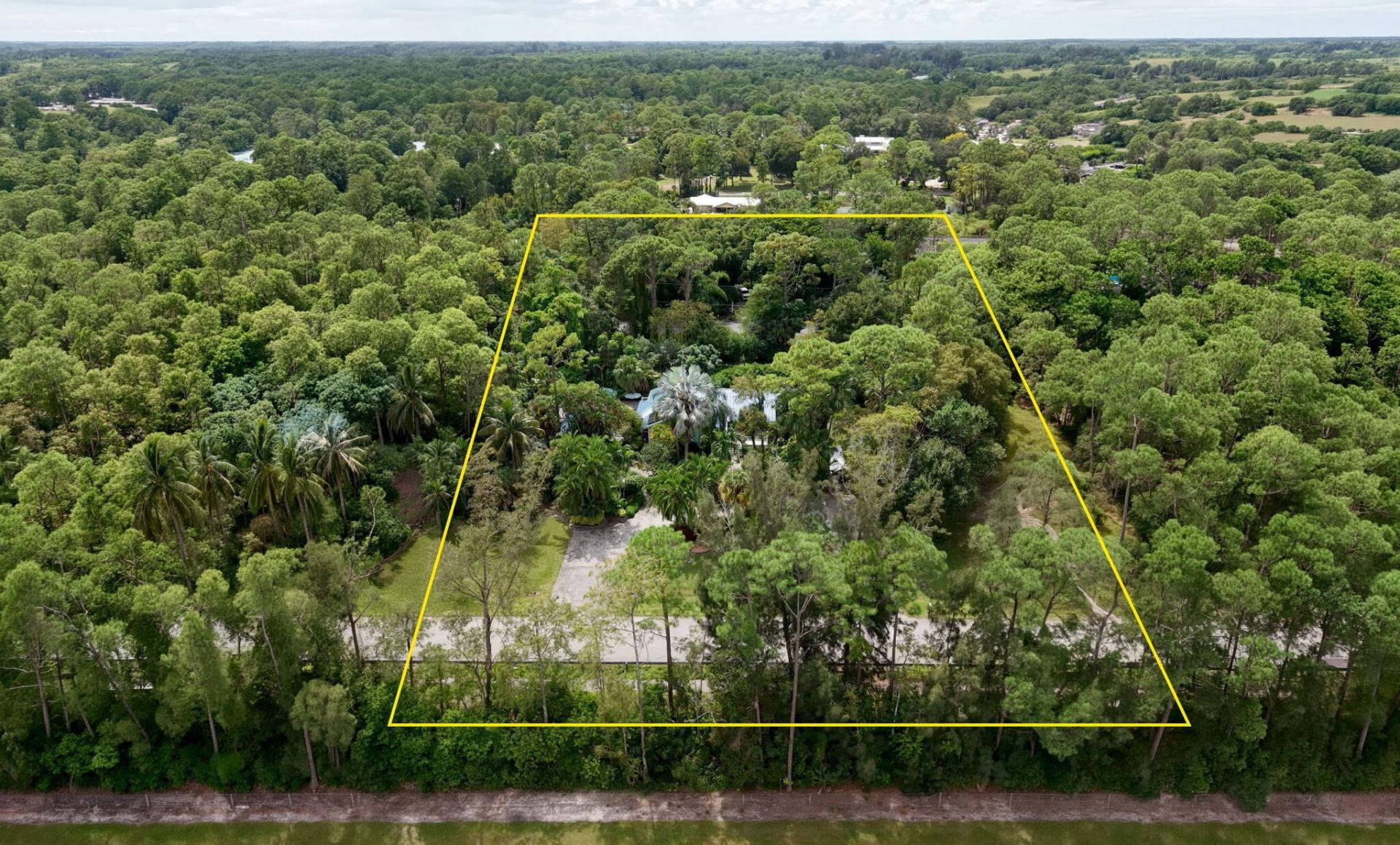 16280 E Sycamore Drive, The Acreage, FL 33470 Photo