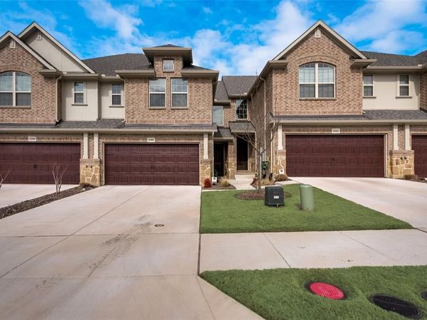 2709 Splendor Drive, Little Elm, TX 75068