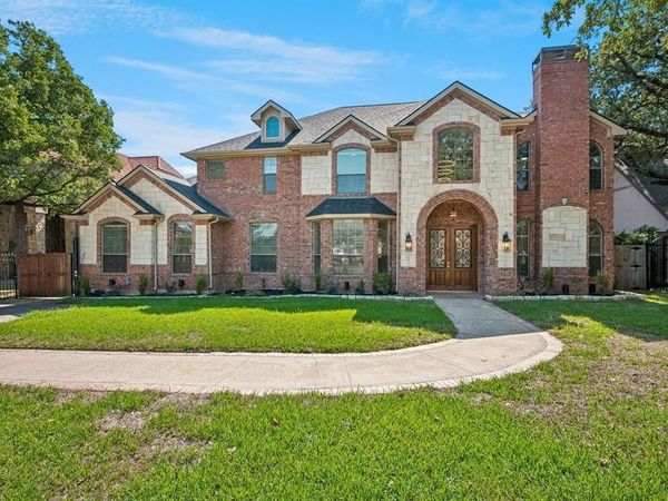 3848 W Pioneer Drive, Irving, TX 75061