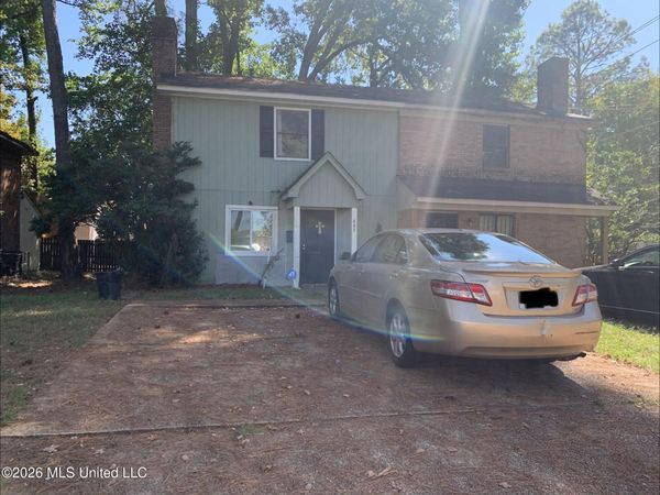 807 Woodbury Road, Jackson, MS 39206