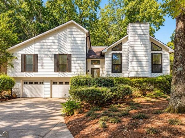 8555 Colony Club Drive, Alpharetta, GA 30022