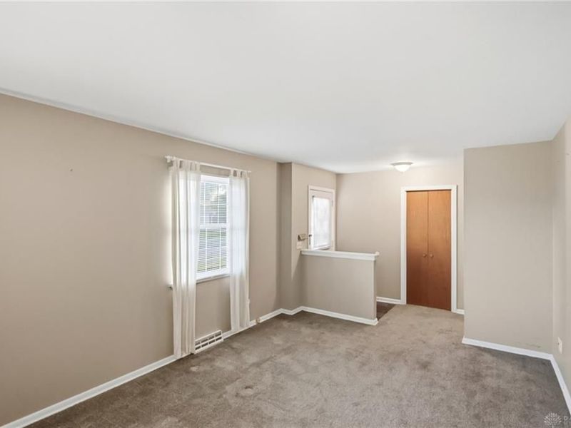 450 Kirk Lane, Troy, OH 45373 Photo 12