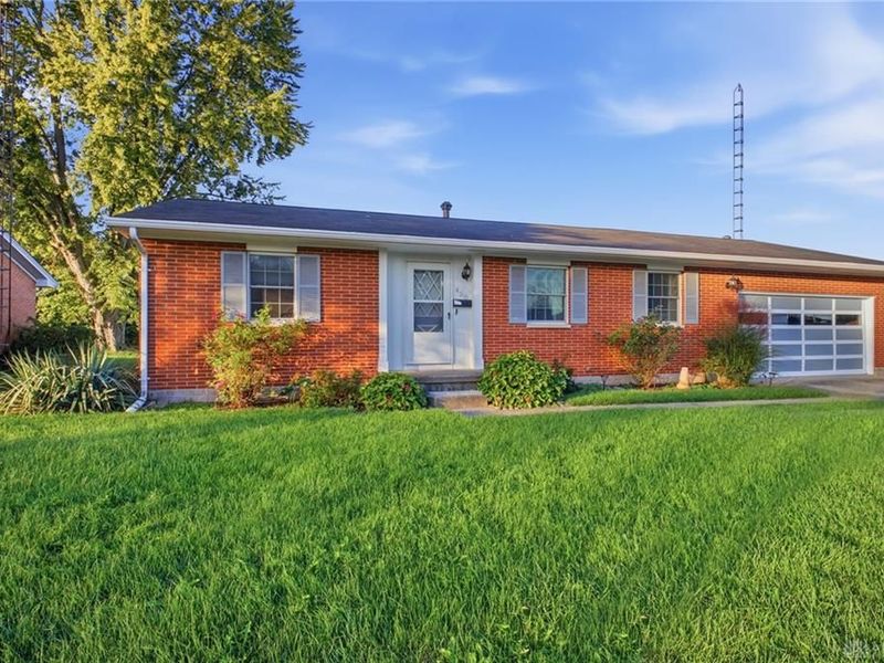 450 Kirk Lane, Troy, OH 45373 Photo 3