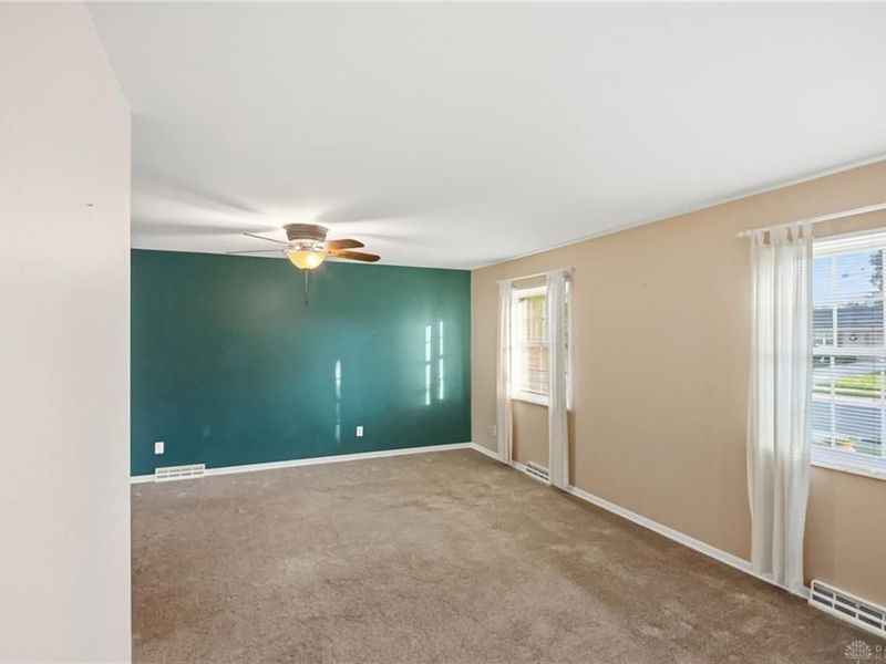 450 Kirk Lane, Troy, OH 45373 Photo 9
