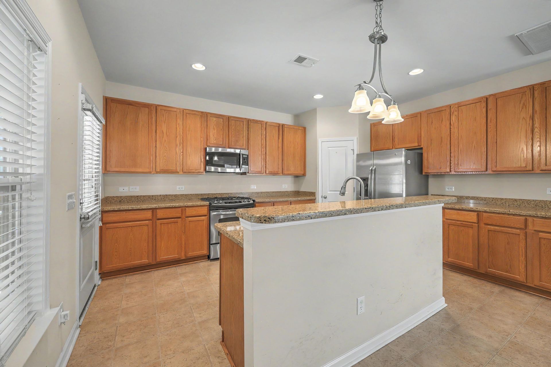 3804 Annapolis Way Photo 11