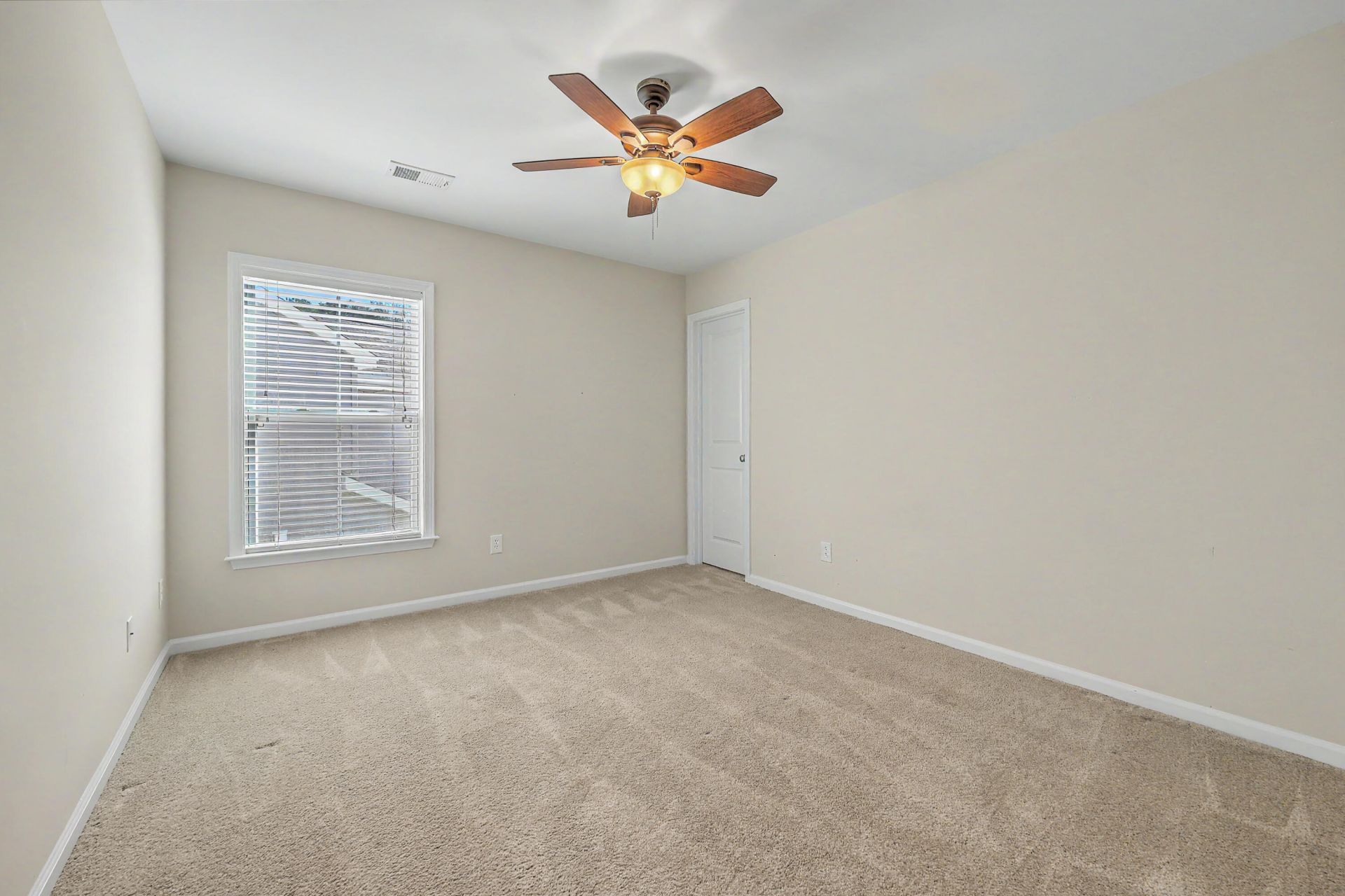 3804 Annapolis Way Photo 22