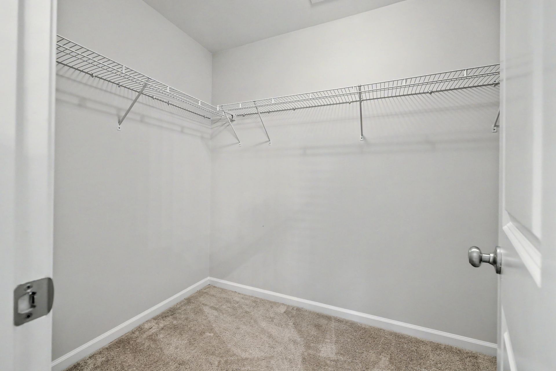 3804 Annapolis Way Photo 31